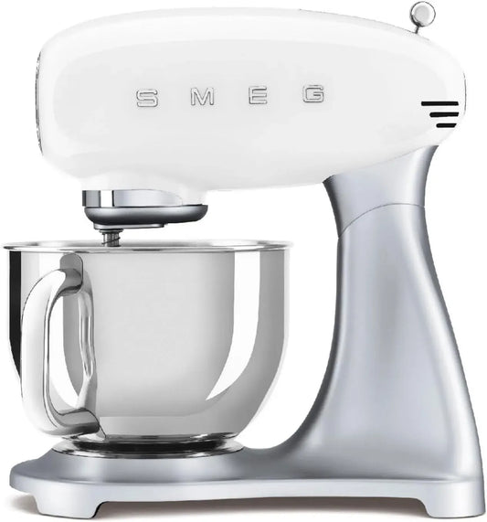 Smeg SMF04WHEU Küchenmaschine, 800 W, Weiß, inklusive 2 Schneebesen und Knethaken, 10 Geschwindigkeitsstufen, 4,8-Liter-Rührschüssel